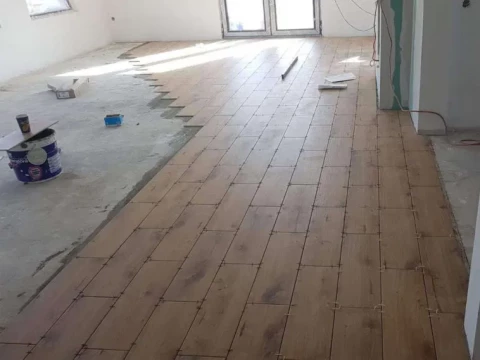 Amenajări interioare și exterioare